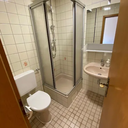 Münzbach Ferienzimmer Im Historischen Stadtkern Gasthof Bacharach