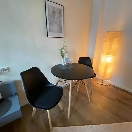 Muenzbach Ferienzimmer Im Historischen Stadtkern 3*