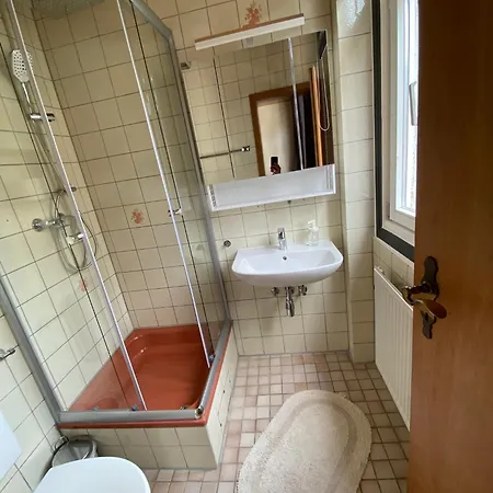 Münzbach Ferienzimmer Im Historischen Stadtkern 3*
