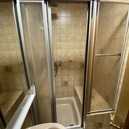 Muenzbach Ferienzimmer Im Historischen Stadtkern 3*