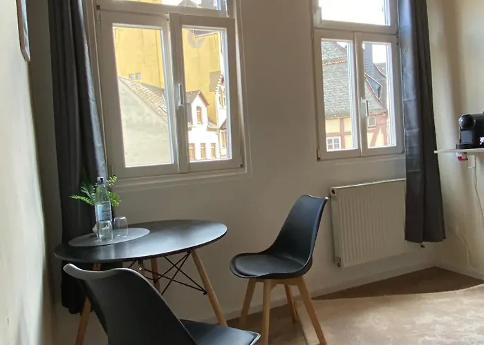 Casa de hóspedes Muenzbach Ferienzimmer Im Historischen Stadtkern 3*