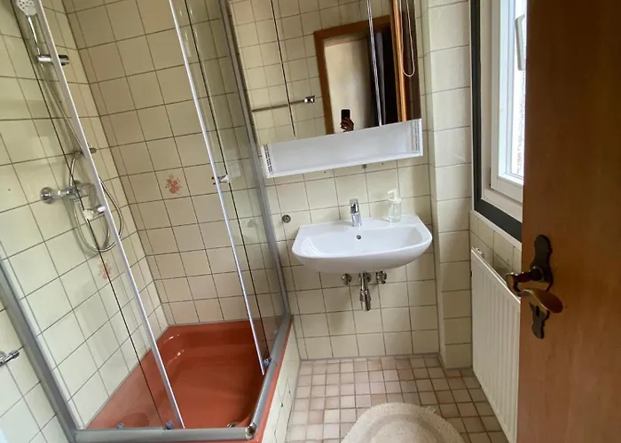 Muenzbach Ferienzimmer Im Historischen Stadtkern 3*