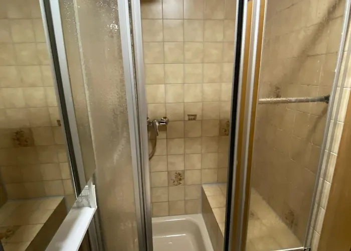 Muenzbach Ferienzimmer Im Historischen Stadtkern 3*